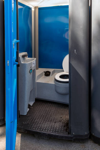 Best Luxury portable toilet rental  in Landover Hills, MD